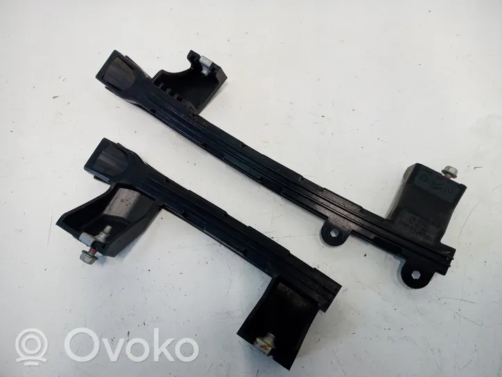 Citroen C3 Aircross Oven lasin kisko 13454326