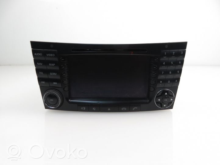 Mercedes-Benz E AMG W211 Panel / Radioodtwarzacz CD/DVD/GPS 