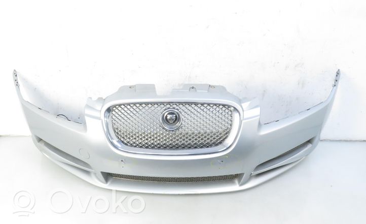 Jaguar XF Paraurti anteriore 