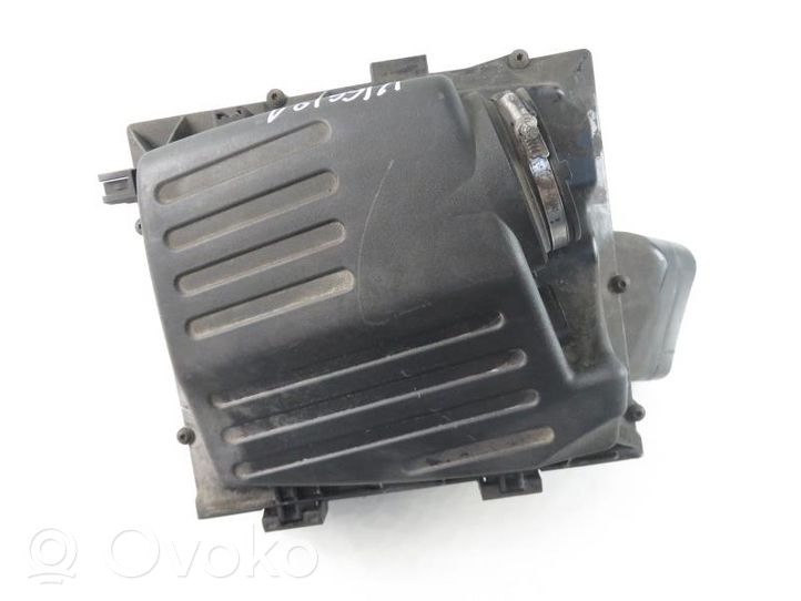 Chevrolet Malibu Air filter box 