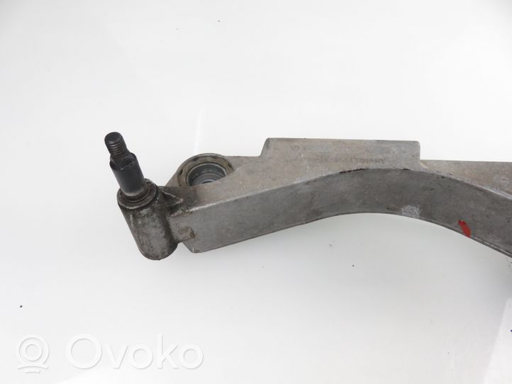 Mercedes-Benz C AMG W203 Front wiper linkage 