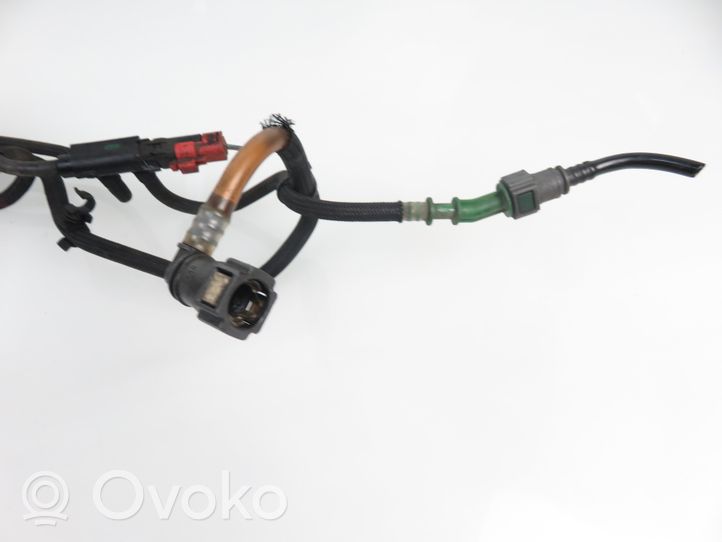 Citroen C4 I Tuyau d'alimentation conduite de carburant 