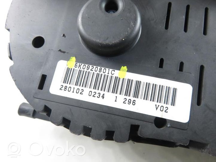 Seat Cordoba (6K) Licznik / Prędkościomierz 110008924026