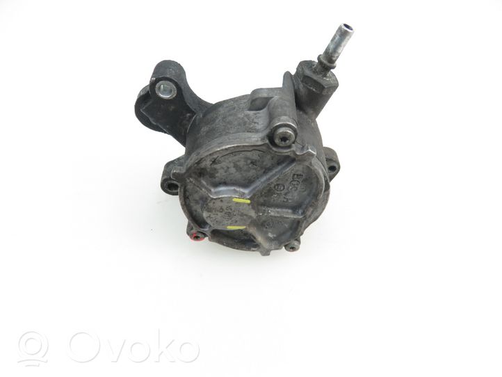 Citroen C4 I Vacuum pump 