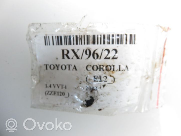 Toyota Corolla E120 E130 Kita variklio skyriaus detalė 