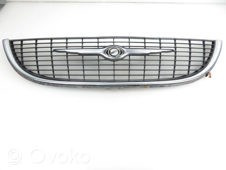 Chrysler Voyager Atrapa chłodnicy / Grill 