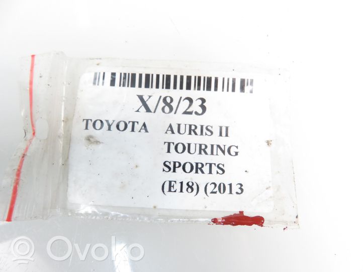 Toyota Auris E180 Takakierrejousi 