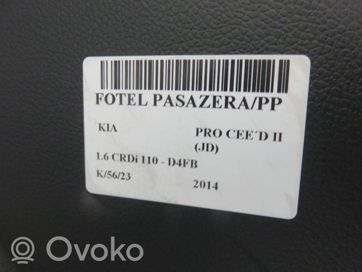 KIA Ceed Fotel przedni pasażera 