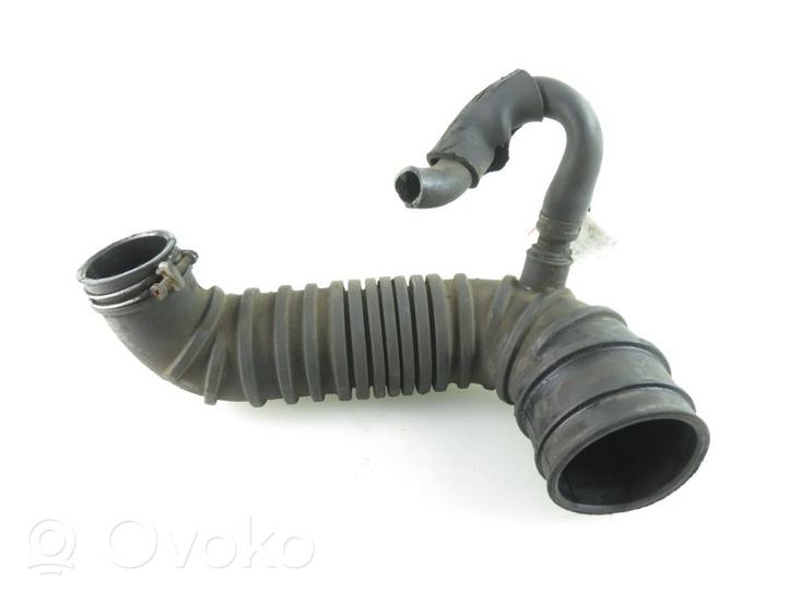 Mitsubishi Pajero Air intake hose/pipe 