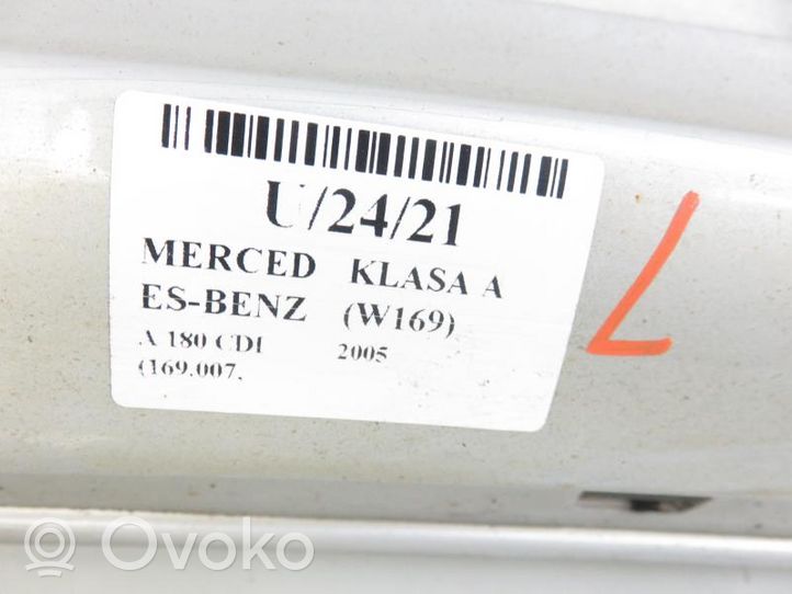 Mercedes-Benz A W169 Kynnyksen/sivuhelman lista 