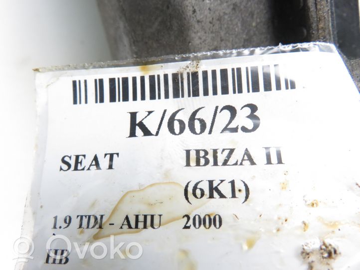 Seat Ibiza II (6k) Vārstu vāks 038103469F