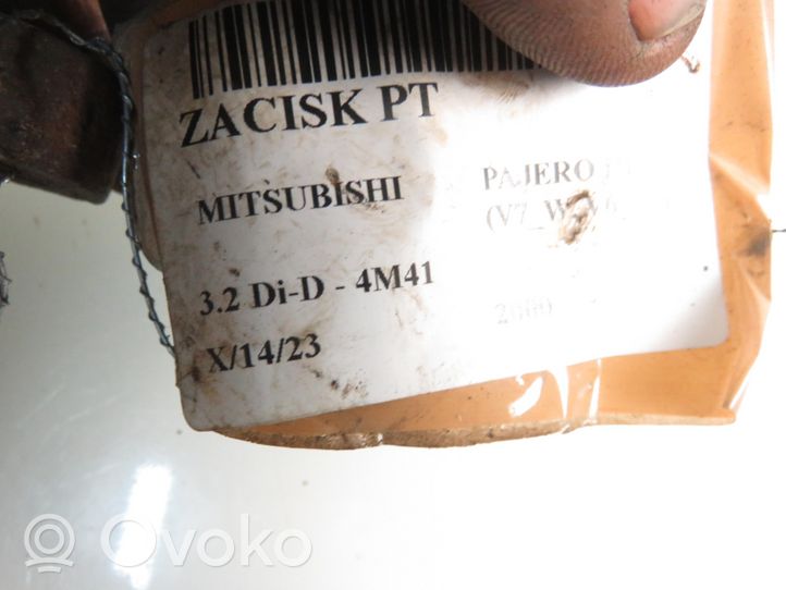 Mitsubishi Pajero Tylny zacisk hamulcowy 