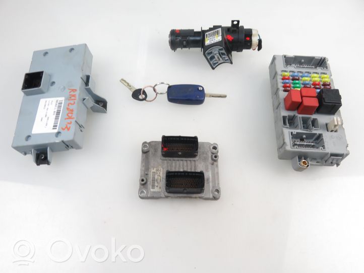 Fiat Idea Komputer / Sterownik ECU silnika 0261208206