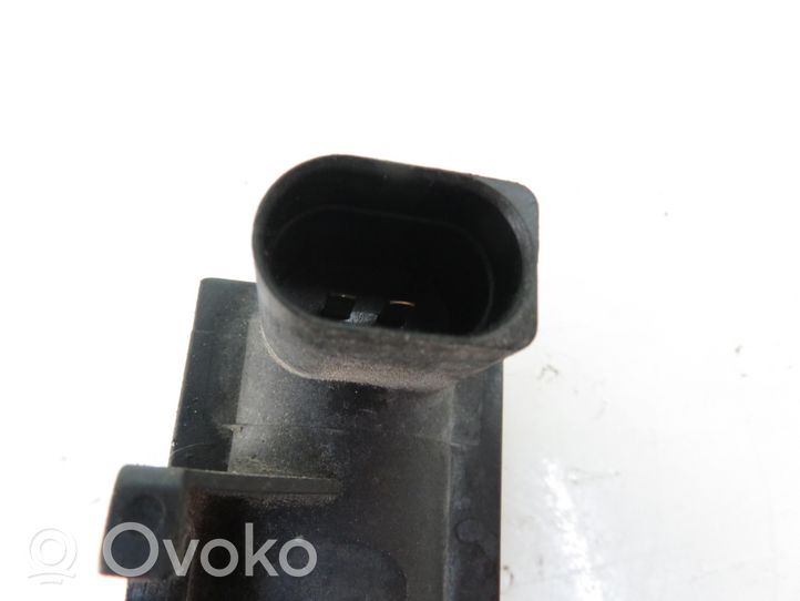 Volkswagen Golf IV Valve vacuum 72290320