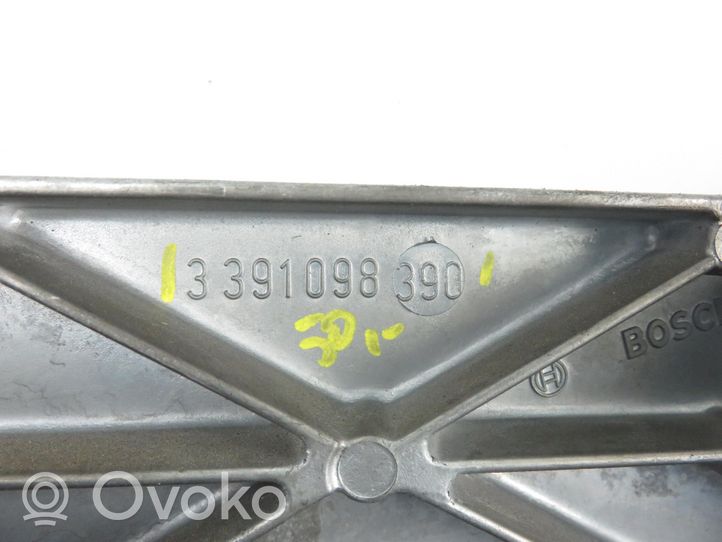 Mercedes-Benz S W220 Etupyyhkimen vivusto 0390241435