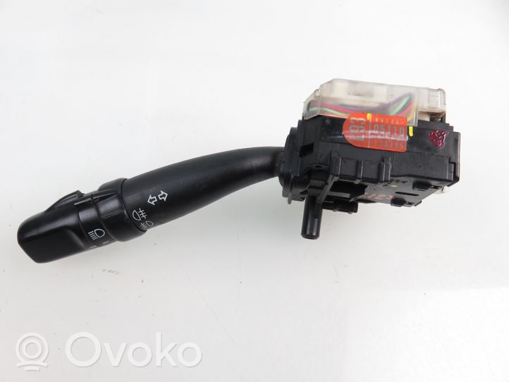 Toyota Avensis T250 Leva/interruttore dell’indicatore di direzione e tergicristallo 8414005110