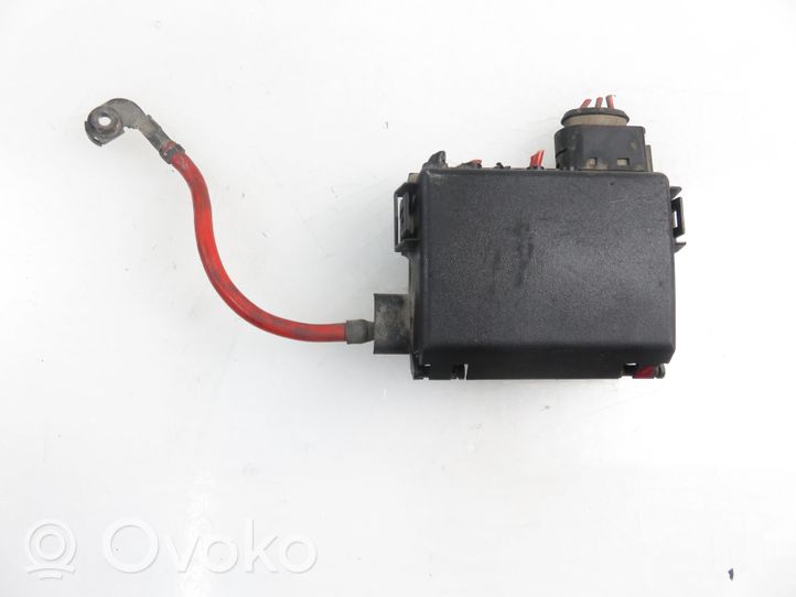 Volkswagen Golf IV Relais de batterie fusible 