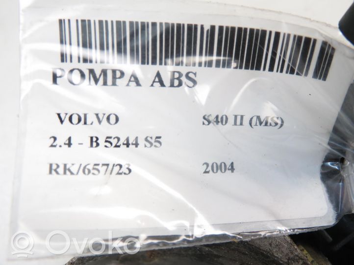 Volvo S40 ABS-pumppu 4N512C405AC