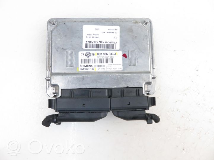 Volkswagen PASSAT B5.5 Sterownik / Moduł ECU 5WP4004702