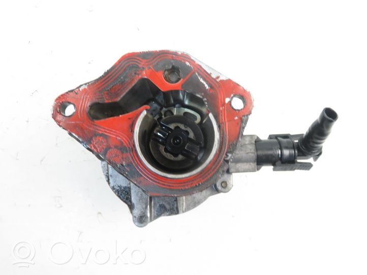 Renault Clio II Vacuum pump 