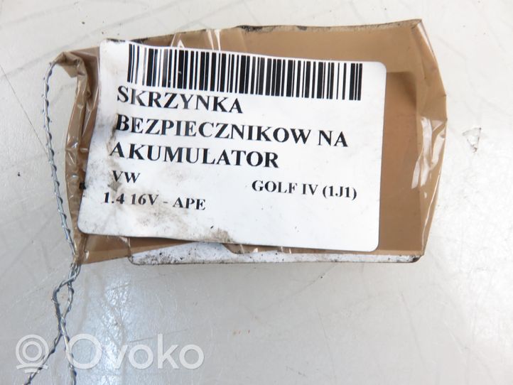 Volkswagen Golf IV Bezpiecznik / Przekaźnika akumulatora 