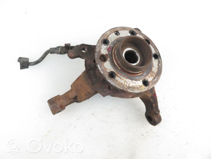 Opel Zafira A Front wheel hub spindle knuckle 