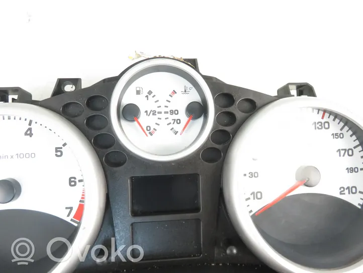 Peugeot 207 Compteur de vitesse tableau de bord 