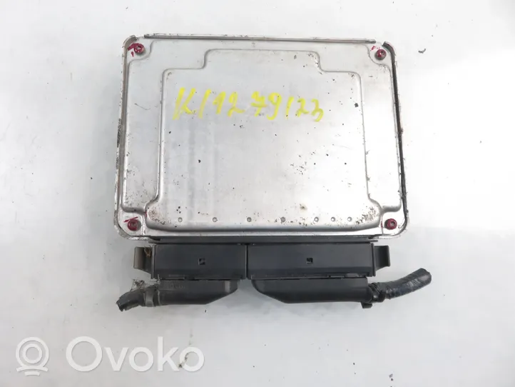 Seat Alhambra (Mk1) Calculateur moteur ECU 0281010751