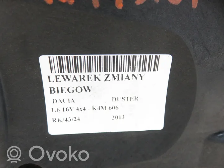 Dacia Duster Lewarek zmiany biegów / górny 