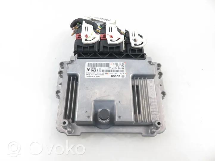 Citroen C4 II Calculateur moteur ECU 9804723880