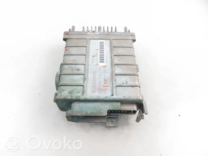 Volkswagen Golf II Sterownik / Moduł ECU 893907883b