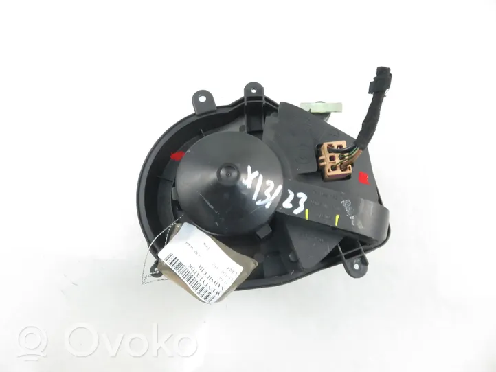 Audi A4 S4 B5 8D Ventola riscaldamento/ventilatore abitacolo 