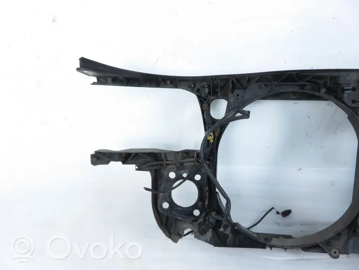 Audi A4 S4 B6 8E 8H Radiator support slam panel bracket 