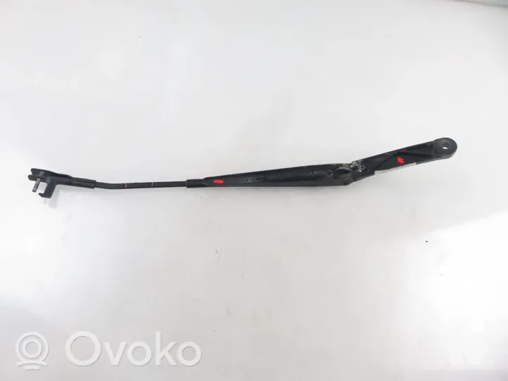 Audi A3 S3 8P Front wiper blade arm 