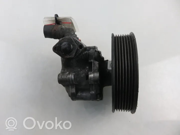 Renault Master III Power steering pump 