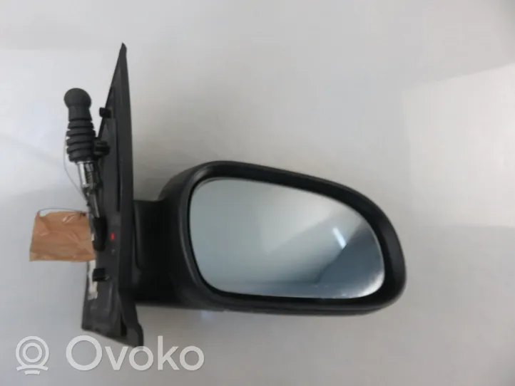 Volkswagen Fox Manual wing mirror 