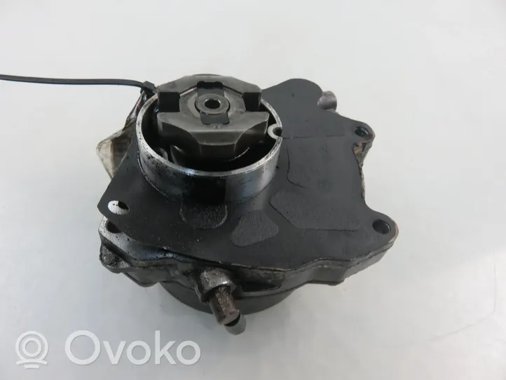 Alfa Romeo 159 Vacuum pump 