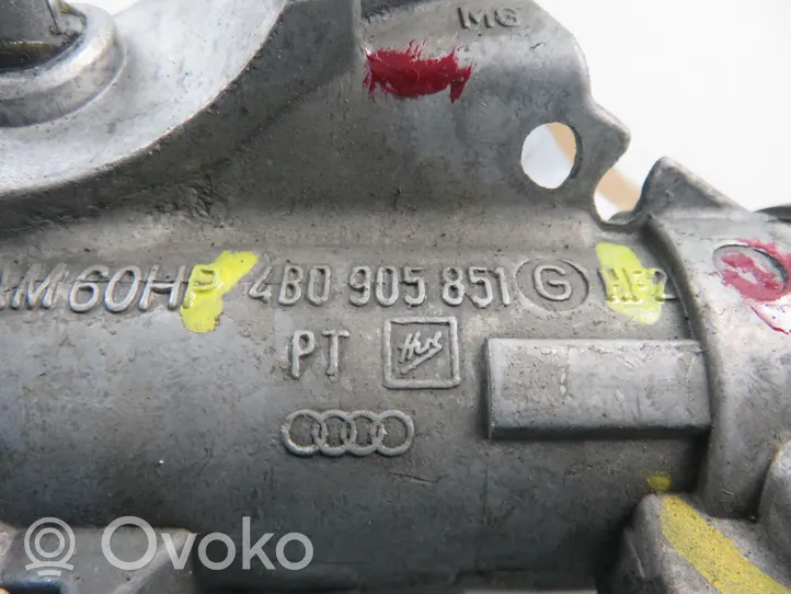 Audi A4 S4 B6 8E 8H Užvedimo spynelė 