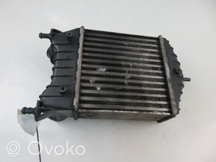 Fiat Punto (188) Chłodnica powietrza doładowującego / Intercooler 