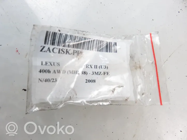 Lexus RX 300 Zacisk hamulcowy przedni 