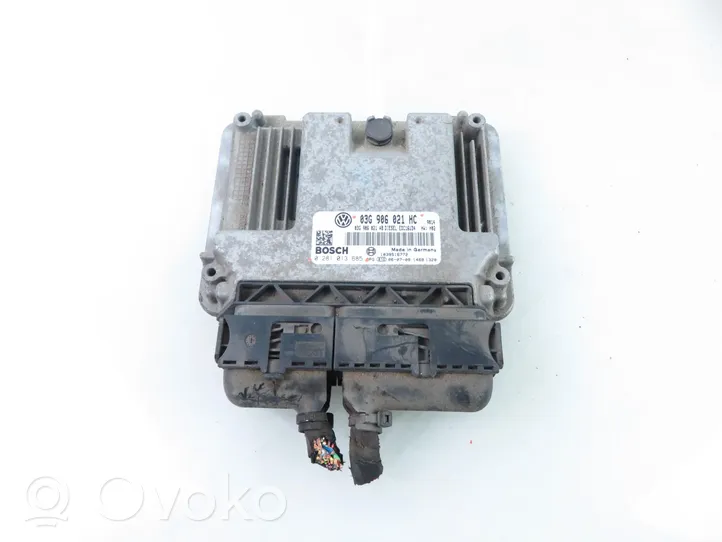 Volkswagen Golf Plus Calculateur moteur ECU 0281013685