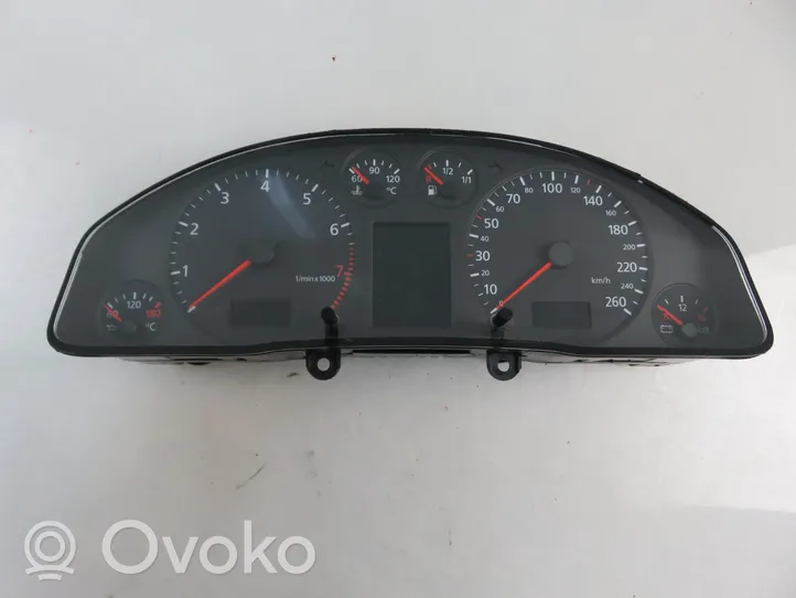 Audi A6 S6 C5 4B Tachimetro (quadro strumenti) 