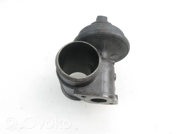 Ford Mondeo Mk III EGR valve 