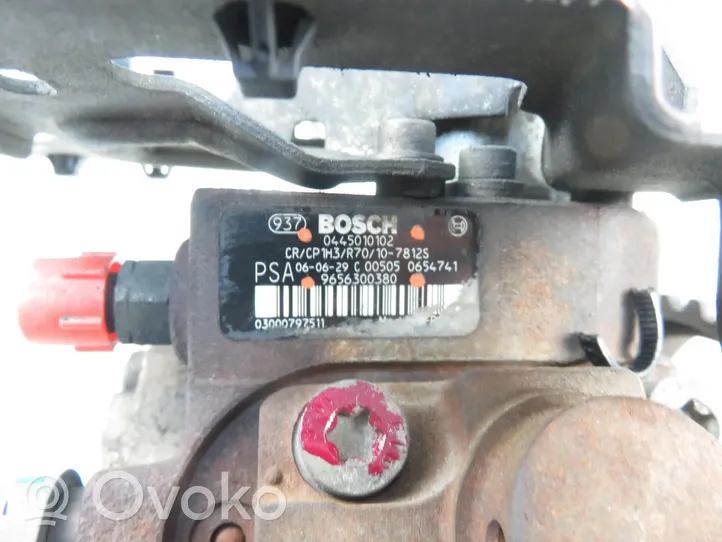 Ford Focus Pompe d'injection de carburant à haute pression 9656300380