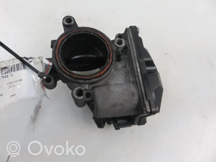 Volkswagen PASSAT B6 Throttle body valve 03L128063E