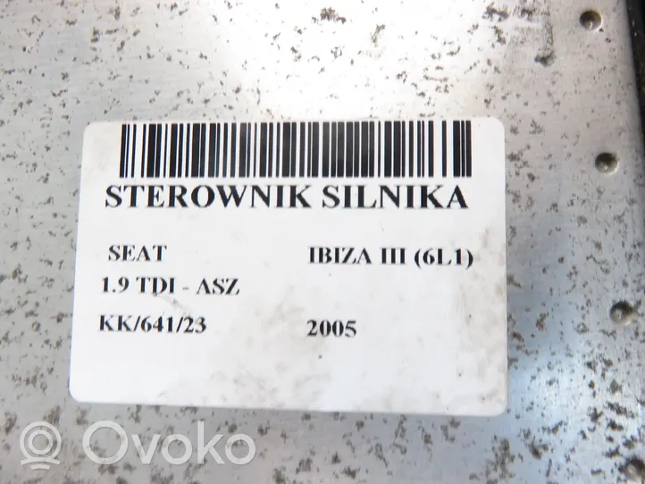 Seat Ibiza III (6L) Sterownik / Moduł ECU 0281011825