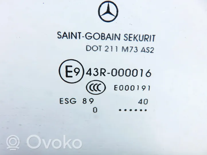 Mercedes-Benz Vito Viano W639 Etuoven ikkunalasi, neliovinen malli 