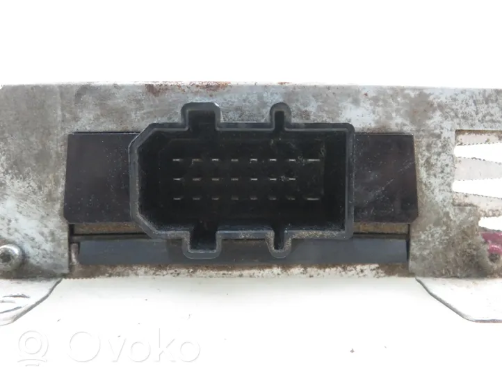 Audi A4 S4 B6 8E 8H Amplificatore 