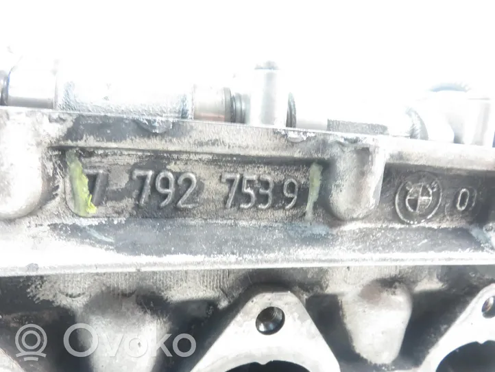 BMW X3 E83 Culata del motor 