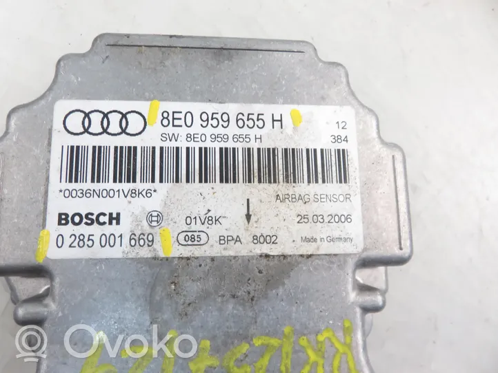 Audi A4 S4 B7 8E 8H Oro pagalvių valdymo blokas 0285001669